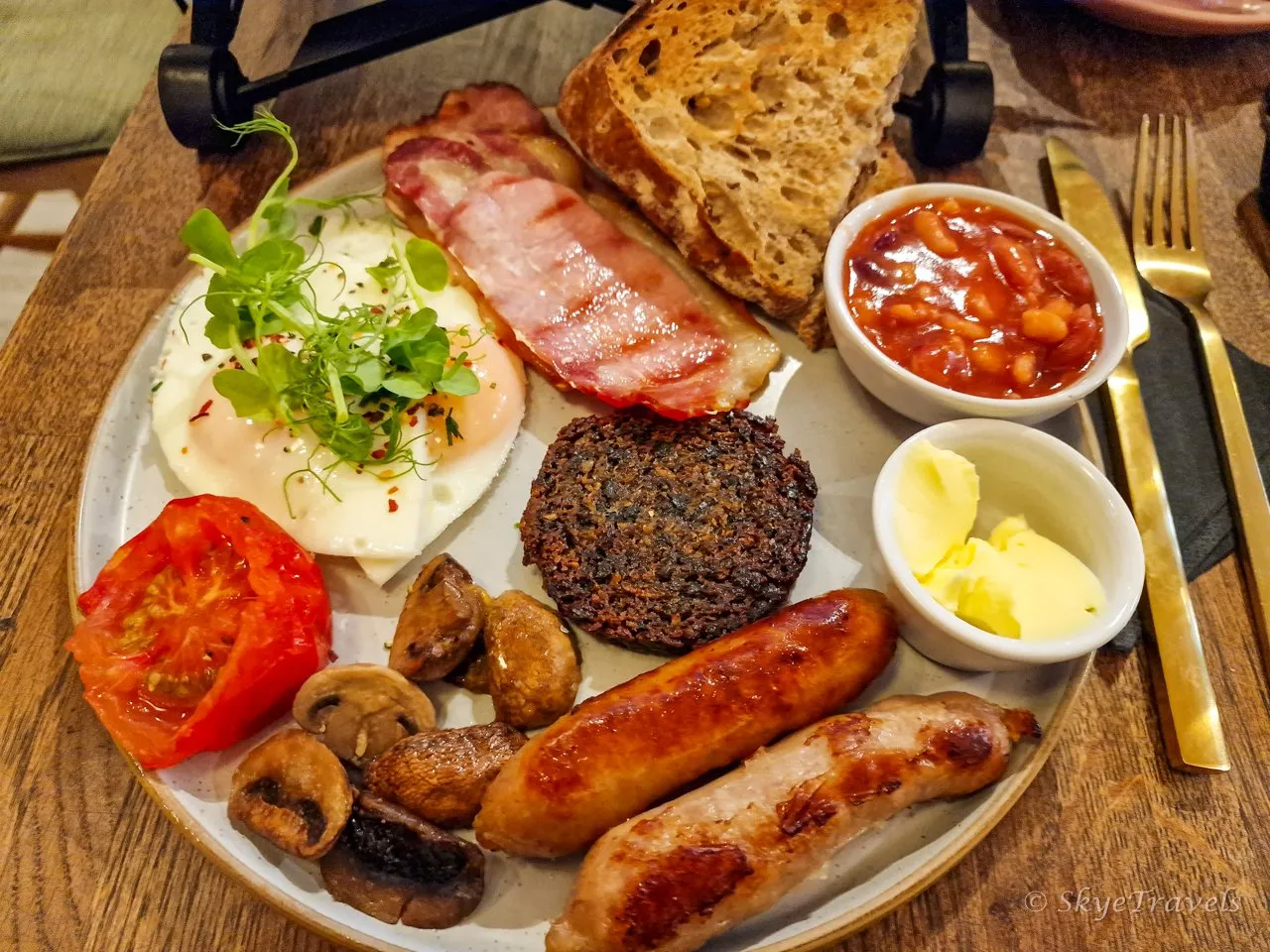 OQO Scottish Breakfast